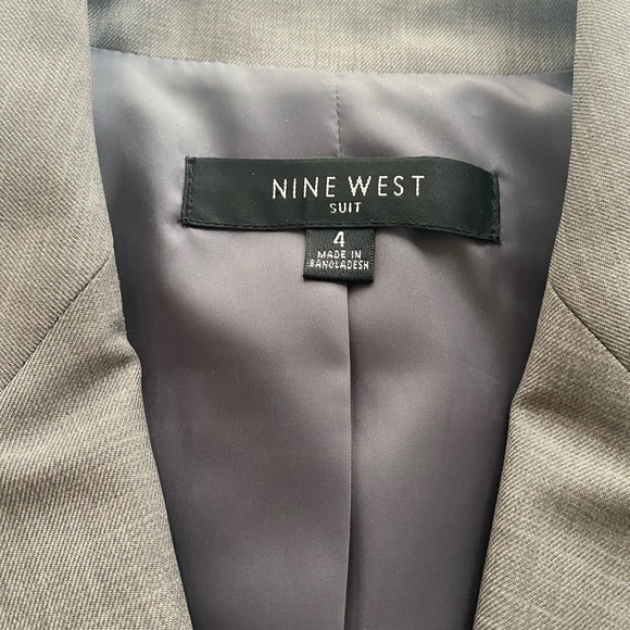 Nine West Women’s Pant Suit Grey Color Size 4 - Picture 11 of 16